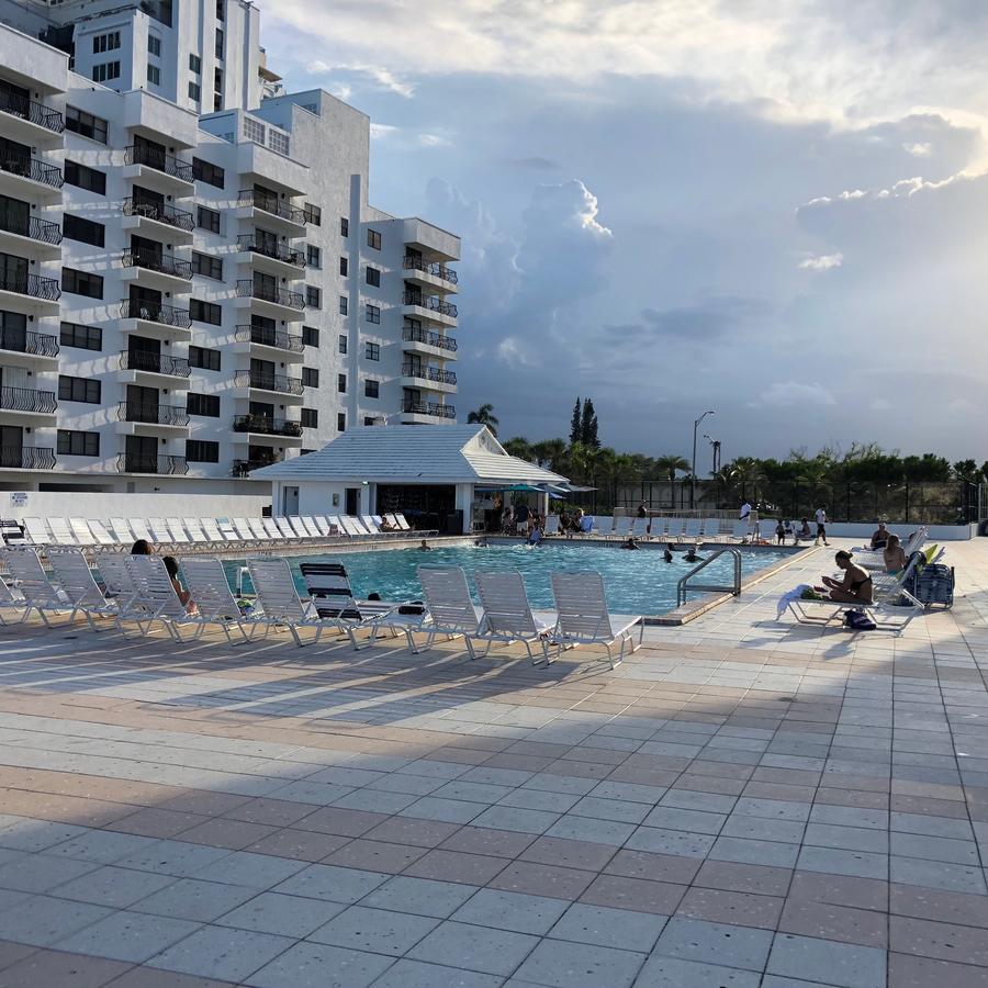 Ocean Front Studio Units Miami Beach Buitenkant foto